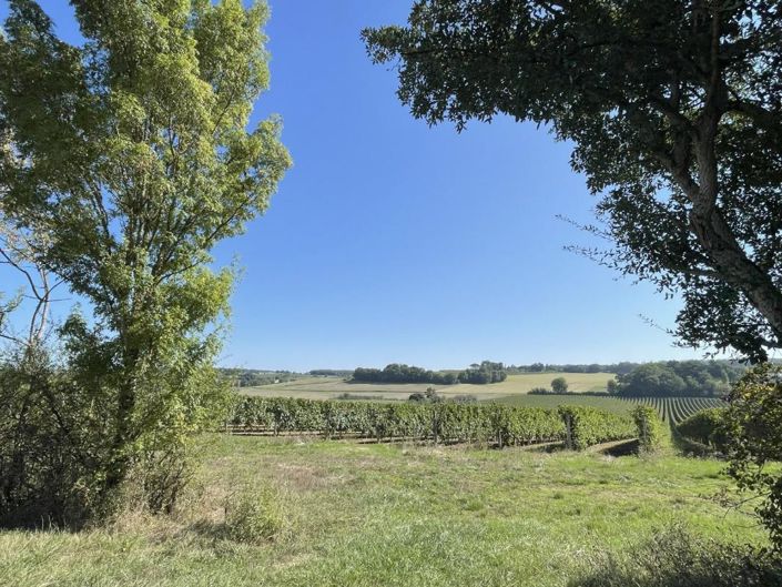 Image No.19-7 Bed House for sale