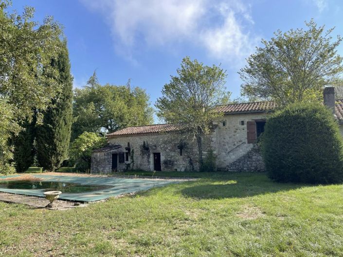 Image No.2-7 Bed House for sale