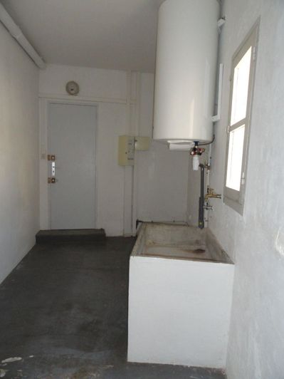 Image No.10-3 Bed House for sale