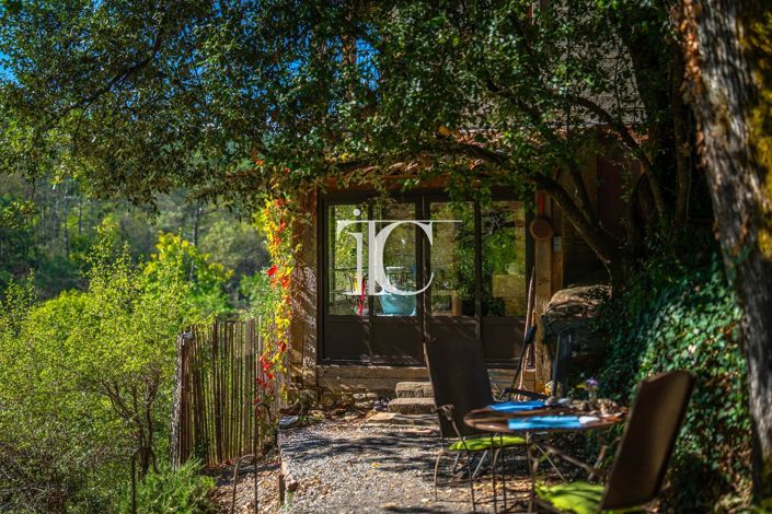 Image No.21-12 Bed House for sale