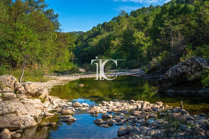 Image No.25-12 Bed House for sale