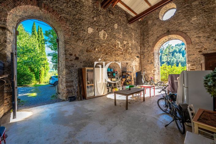 Image No.32-12 Bed House for sale