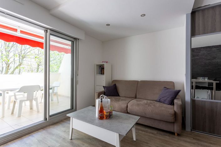 Image No.8-Apartment for sale