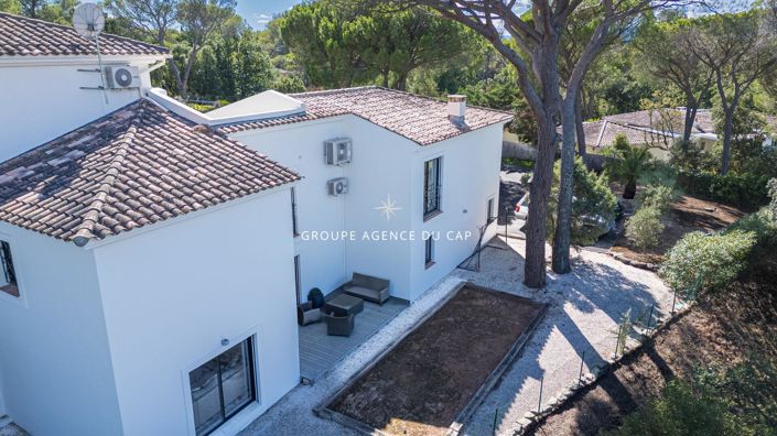 Image No.4-5 Bed House for sale