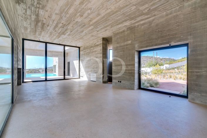 Image No.26-4 Bed House for sale