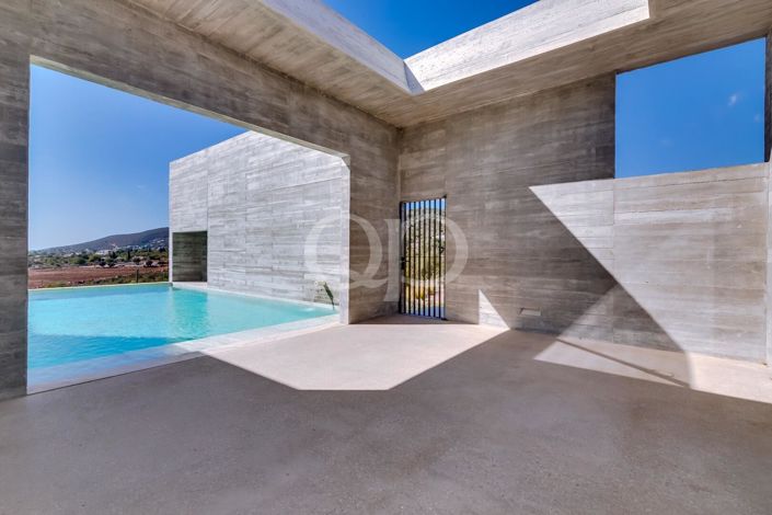 Image No.31-4 Bed House for sale