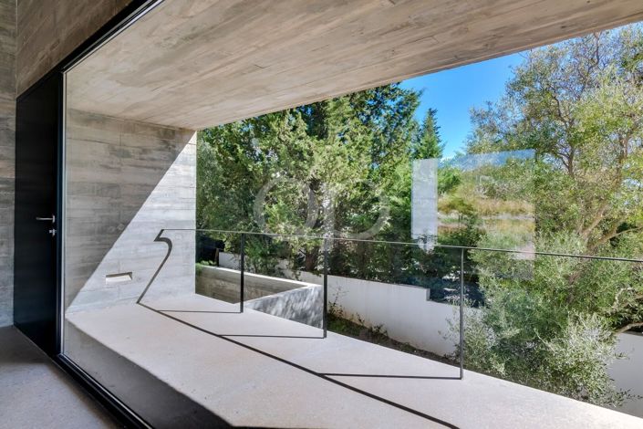 Image No.36-4 Bed House for sale