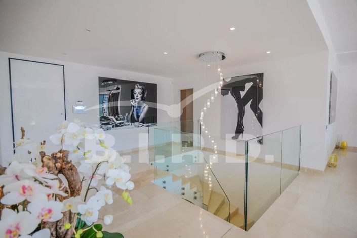 Image No.4-4 Bed House for sale