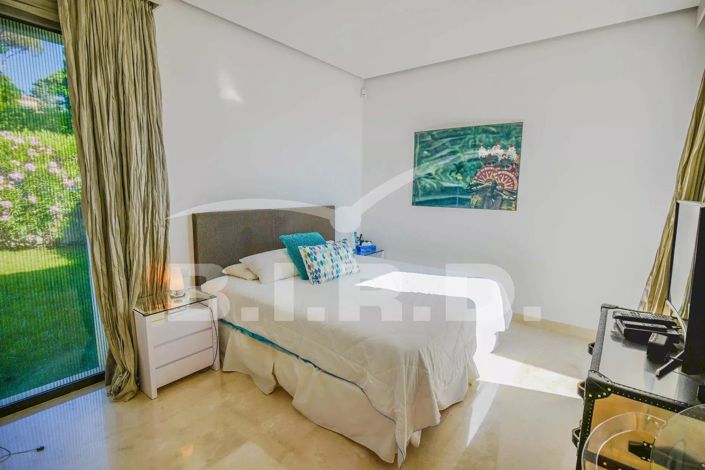 Image No.5-4 Bed House for sale