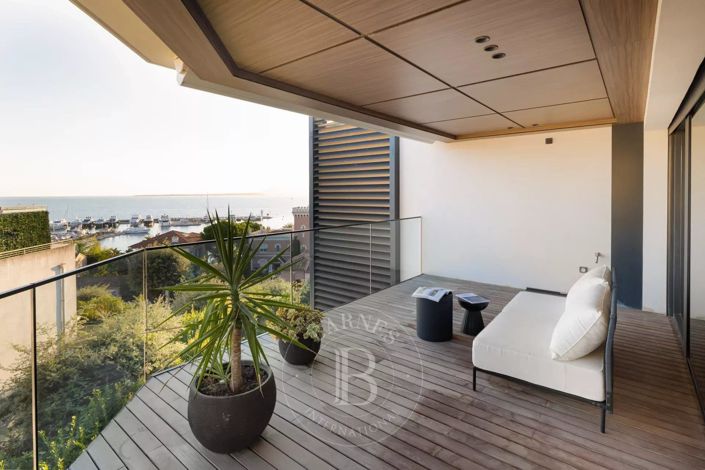 Image No.9-3 Bed Apartment for sale