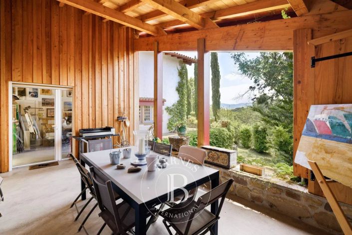 Image No.15-7 Bed House for sale