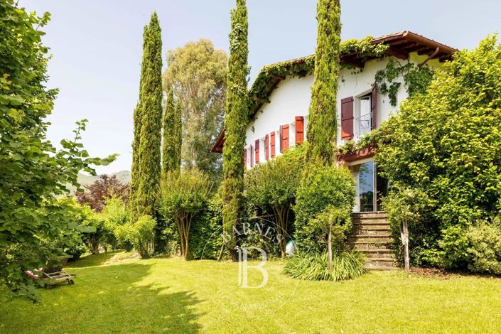 Image No.4-7 Bed House for sale