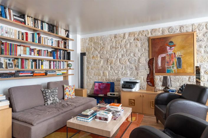 Image No.20-5 Bed House for sale