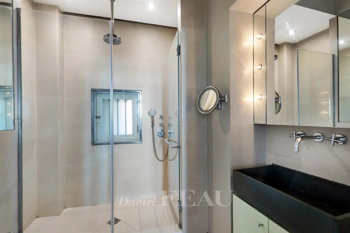 Image No.15-4 Bed Apartment for sale