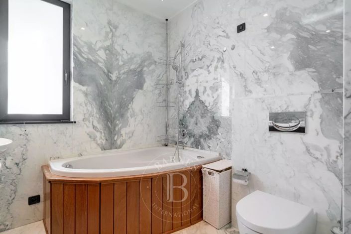 Image No.7-3 Bed Apartment for sale