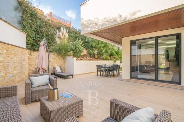 Image No.8-3 Bed Apartment for sale