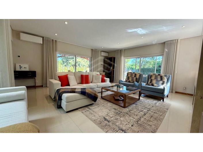 Image No.15-4 Bed House for sale