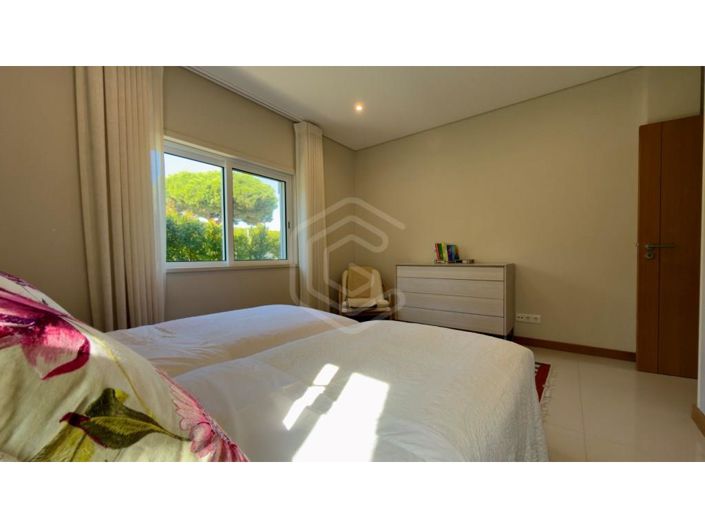 Image No.46-4 Bed House for sale