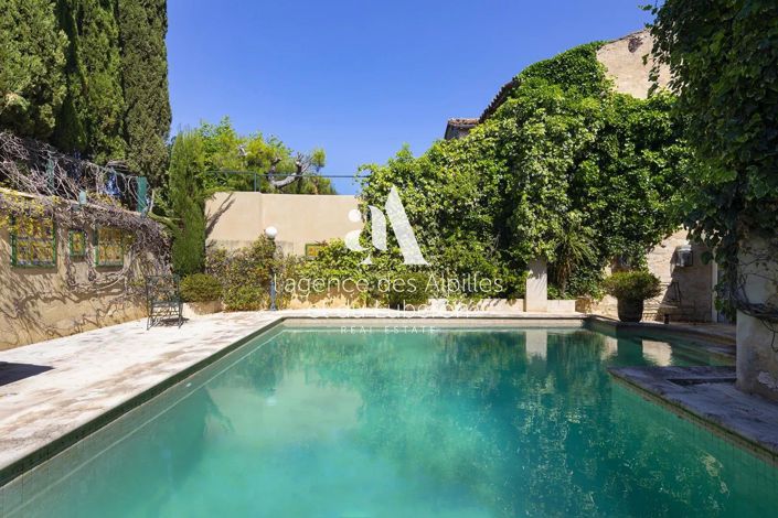 Image No.18-6 Bed House for sale