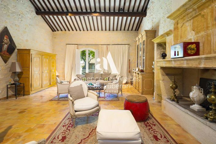 Image No.4-6 Bed House for sale