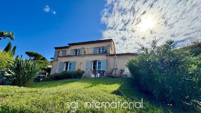 Image No.2-4 Bed House for sale