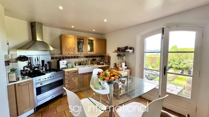 Image No.7-4 Bed House for sale