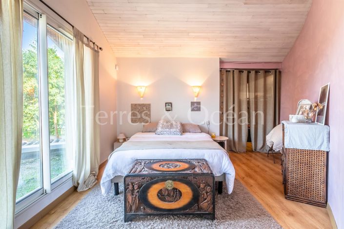 Image No.11-5 Bed House for sale