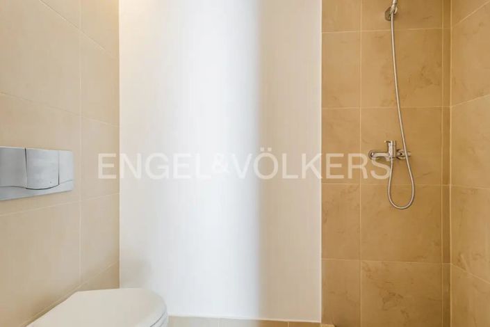 Image No.23-4 Bed House for sale