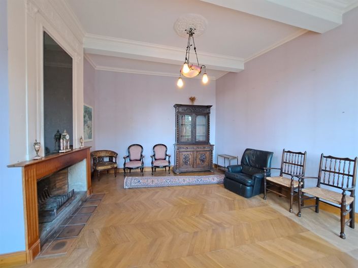 Image No.6-6 Bed Property for sale