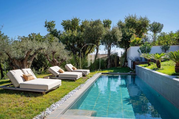 Image No.4-5 Bed House for sale