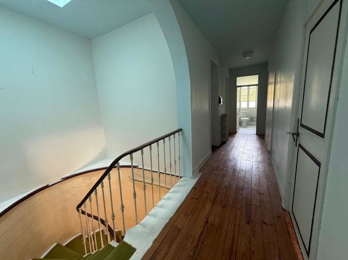 Image No.15-8 Bed House for sale