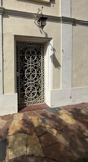 Image No.5-8 Bed House for sale