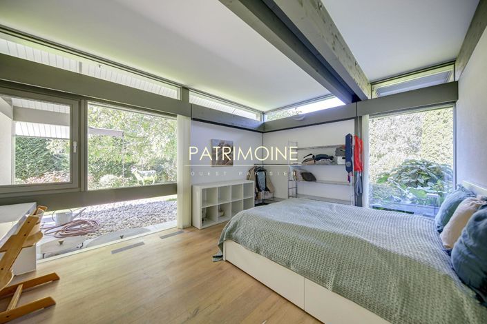 Image No.9-4 Bed Property for sale