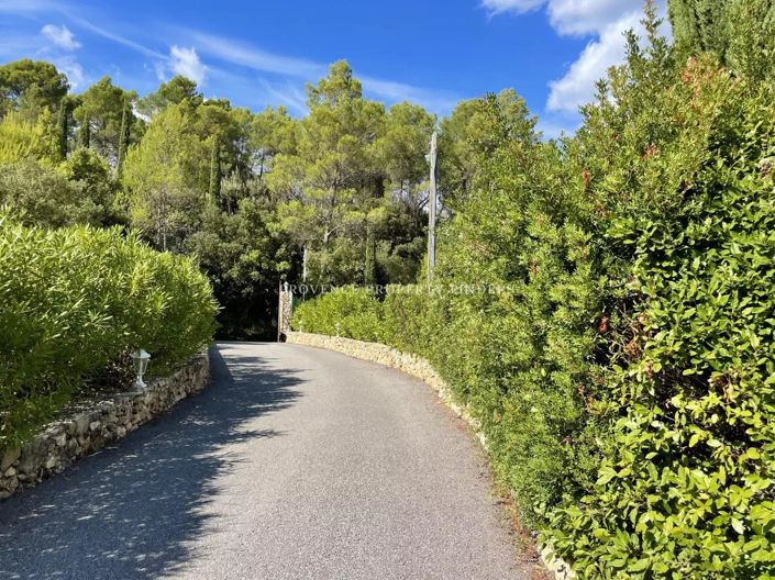 Image No.15-4 Bed House for sale