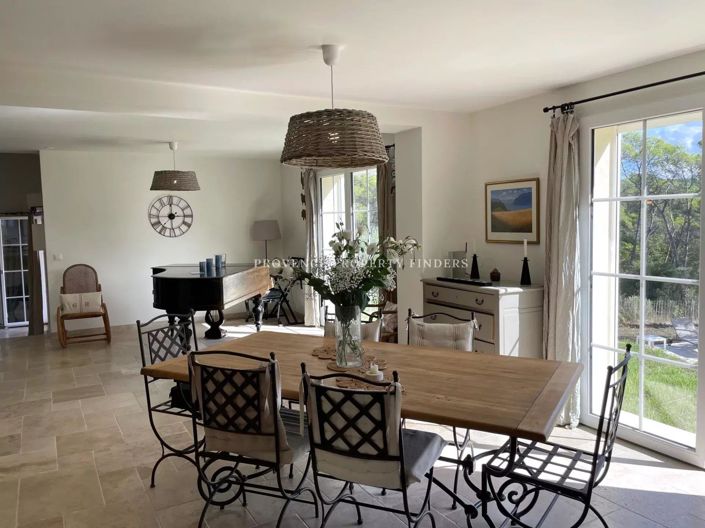 Image No.20-4 Bed House for sale