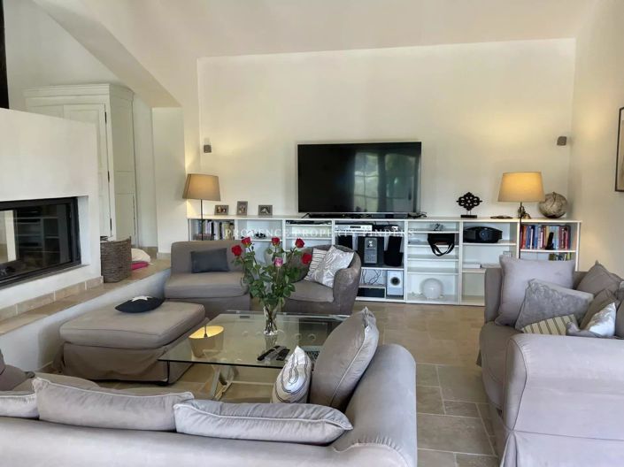 Image No.5-4 Bed House for sale