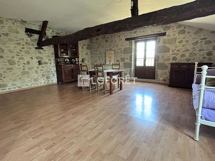 Image No.13-7 Bed Property for sale