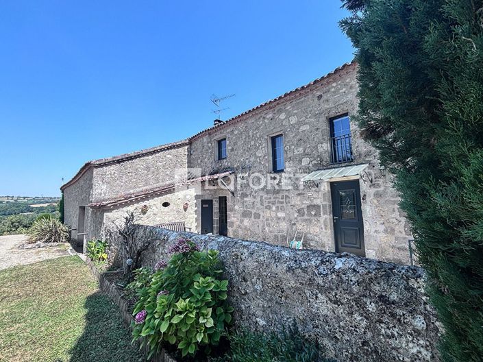 Image No.18-7 Bed Property for sale