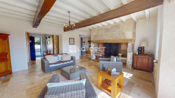 Image No.2-7 Bed Property for sale