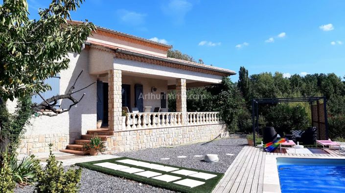 Image No.1-4 Bed House for sale