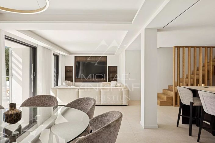 Image No.5-5 Bed House for sale