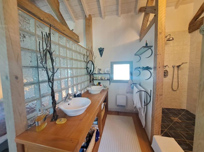 Image No.14-6 Bed House for sale