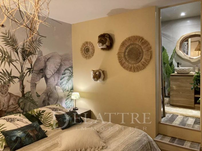 Image No.9-5 Bed House for sale