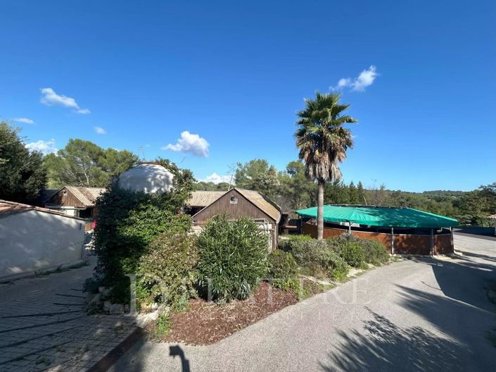 Image No.15-6 Bed House for sale