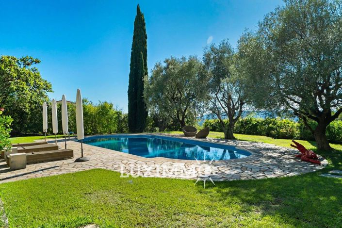 Image No.16-7 Bed House for sale