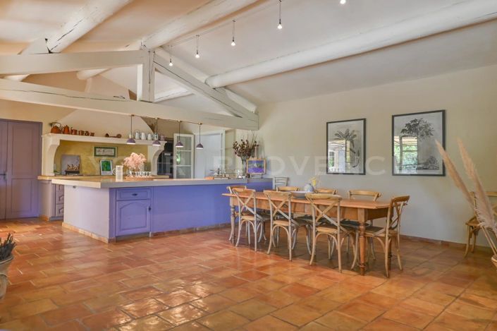 Image No.6-5 Bed House for sale