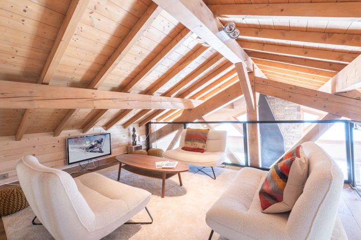 Image No.6-8 Bed Property for sale