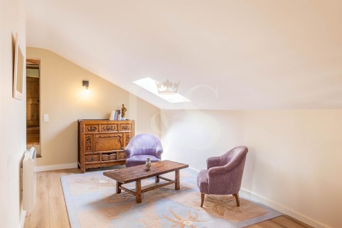 Image No.10-6 Bed House for sale