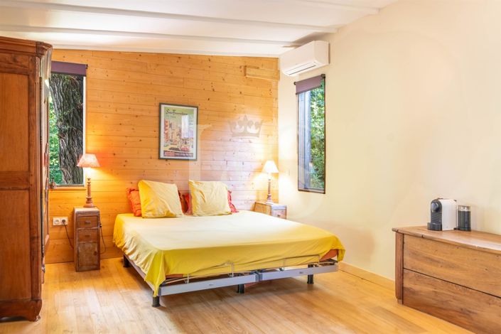 Image No.14-6 Bed House for sale