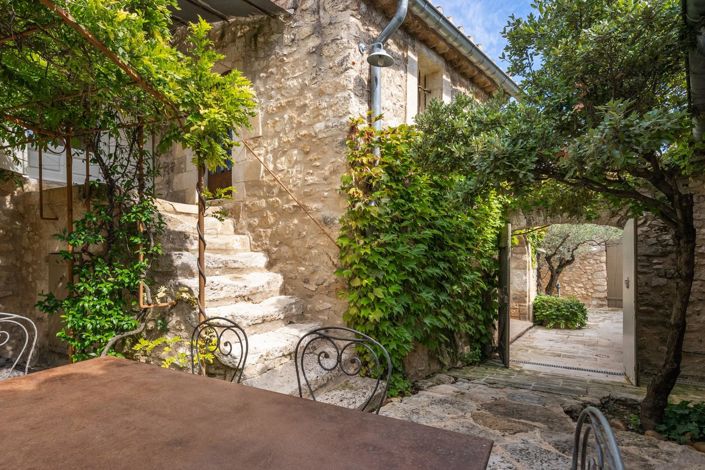 Image No.3-3 Bed House for sale